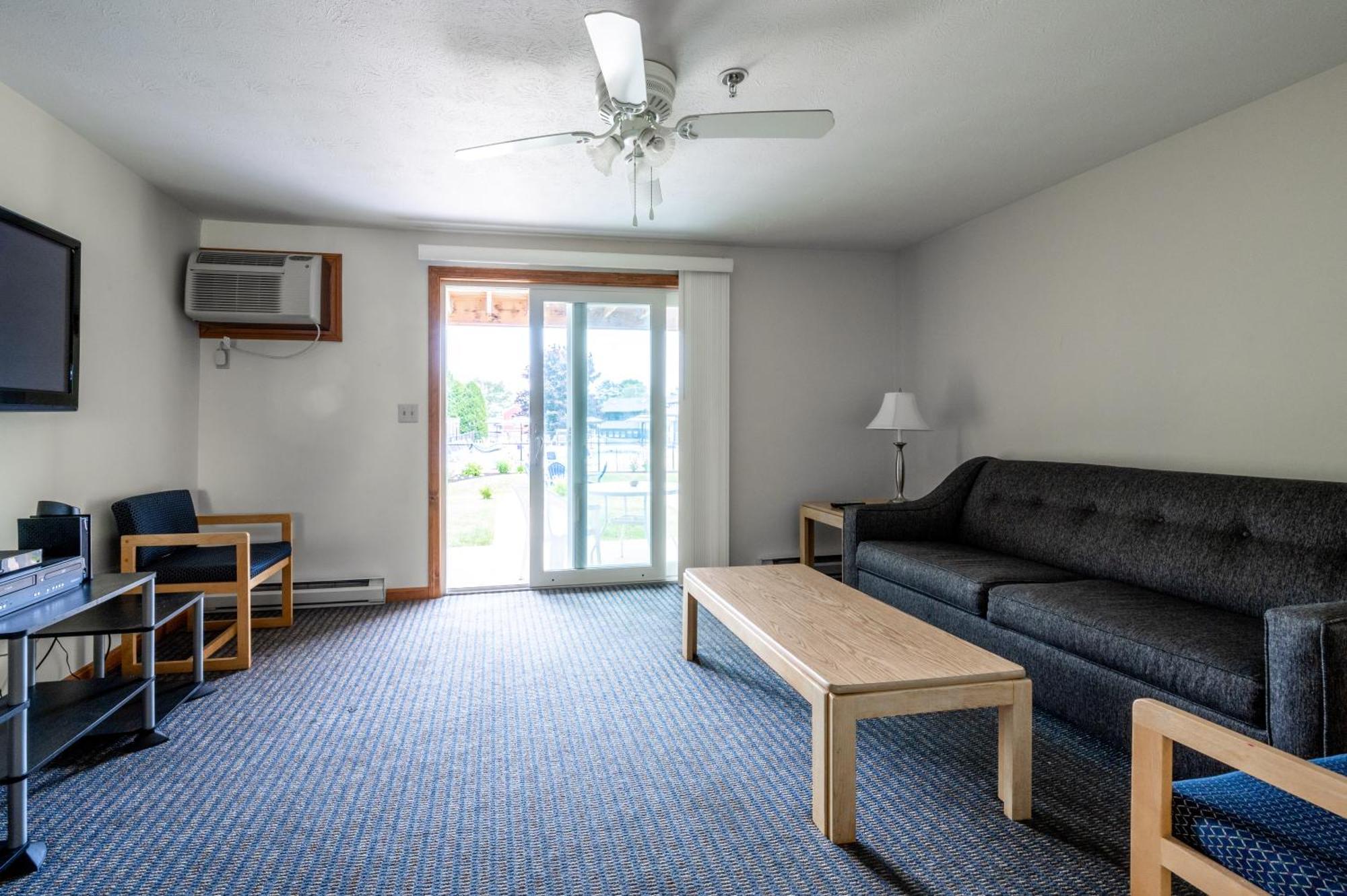 Nautical Mile Resort ウェルズ エクステリア 写真